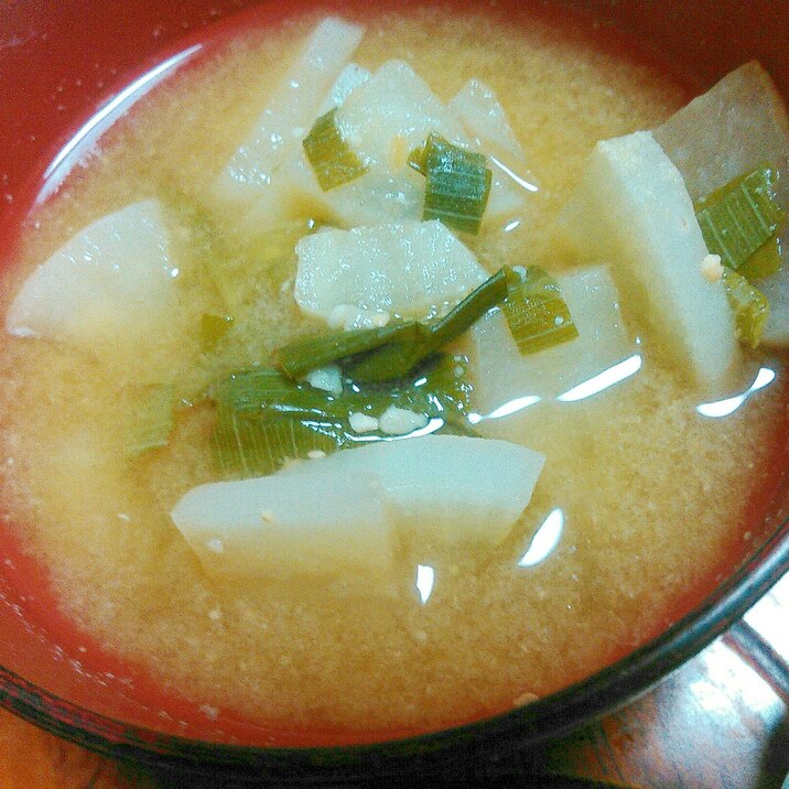 大根と長ネギの青い部分だけ味噌汁 レシピ 作り方 By あけぼのマジック 楽天レシピ